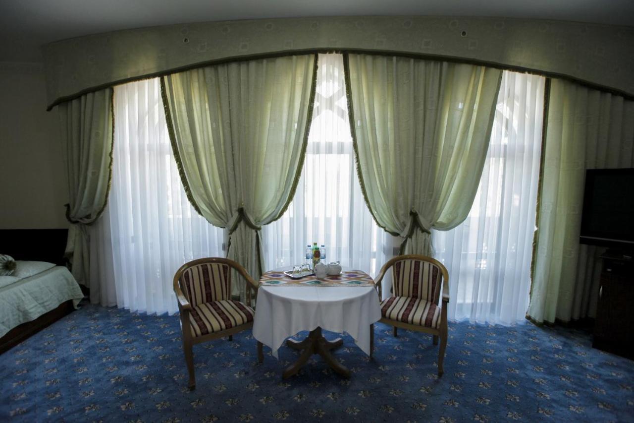 Sultan Hotel Buchara Exteriör bild