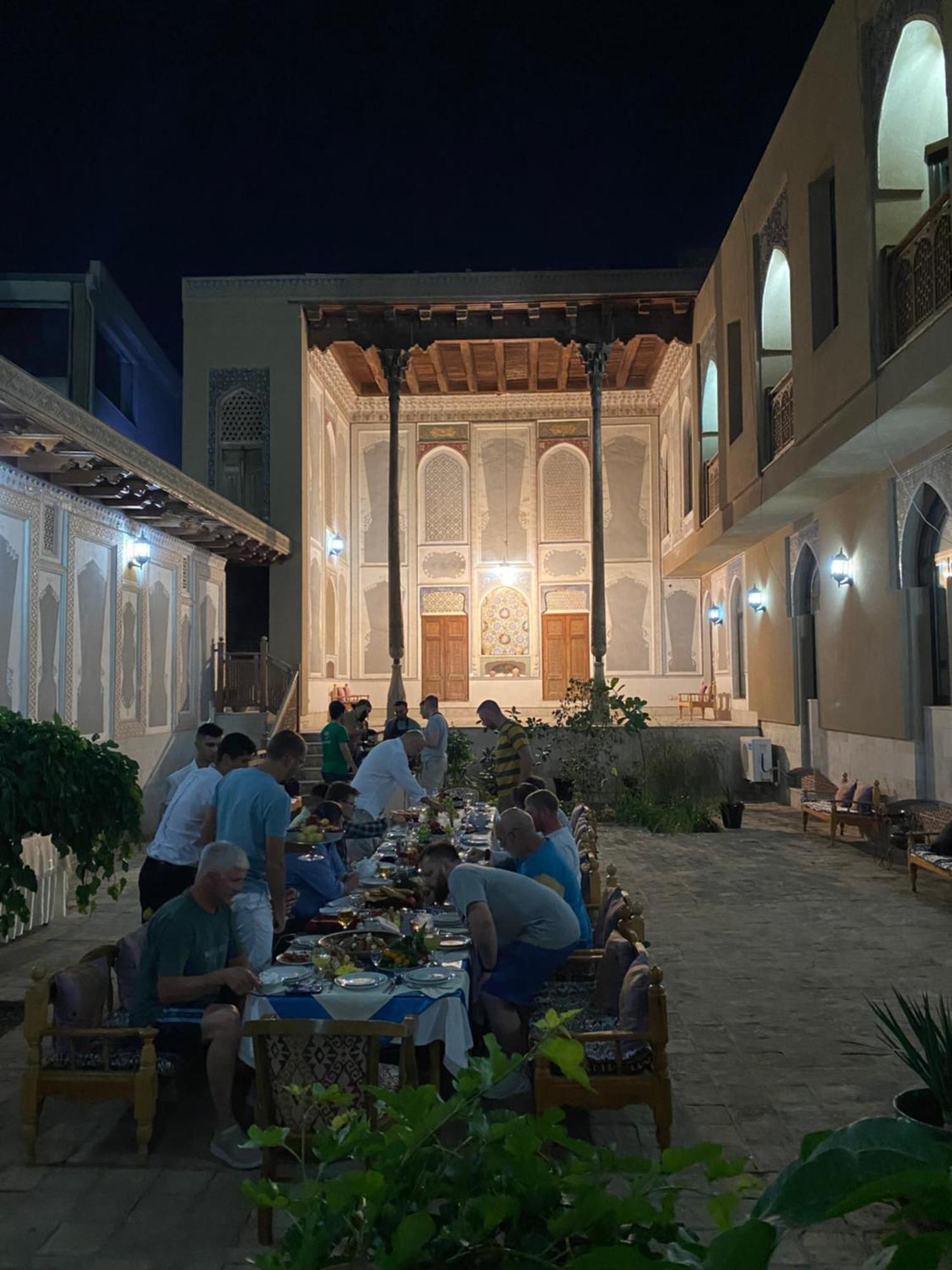 Sultan Hotel Buchara Exteriör bild