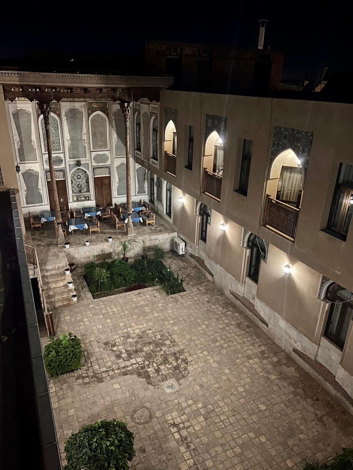 Sultan Hotel Buchara Exteriör bild